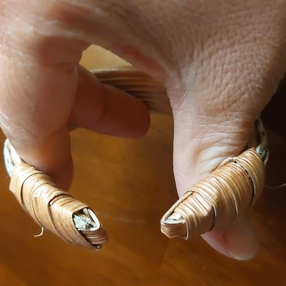 Artisan Handcrafted Woven Grass Straw Cuff Bracelet Eco-Friendly - Picture 6 of 7